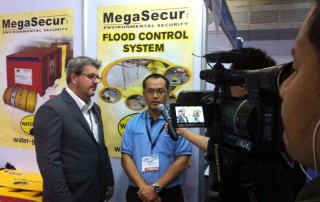 le barrage anti inondation water-gate présenté au salon flood control asia de 2013